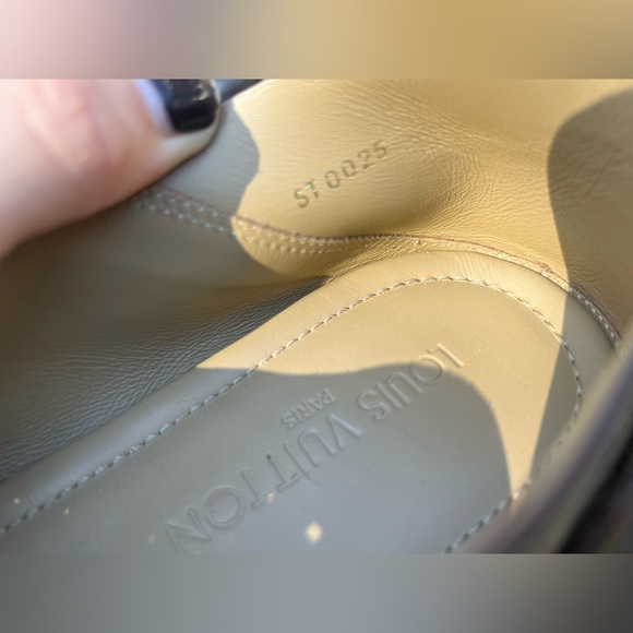 Louis Vuitton Loafer - Picture 3 of 6